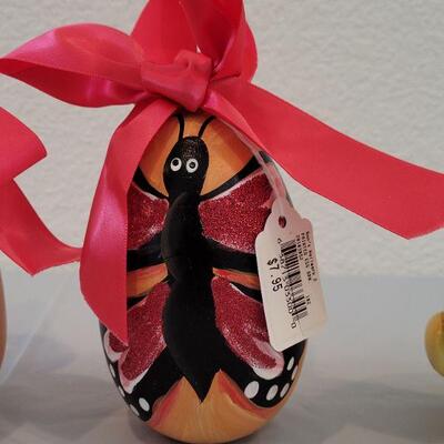 Lot 326: New Easter Deco