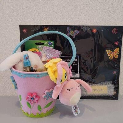 Lot 342: New Felt Hallmark Easter Basket filled with Hallmark Goodies