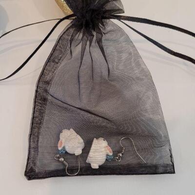 Lot 243: New Hallmark Bunny Purse Basket filled with Hallmark Bunny Earrings, Bunny Coin Purse, Lip Balm, Golden Egg with a Scarf and...