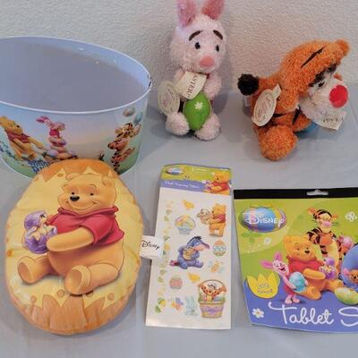 Lot 346: Winnie the Pooh Easter Bucket with Hallmark Easter Piglet and Tigger