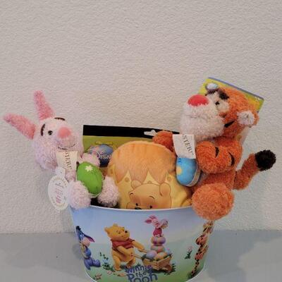 Lot 346: Winnie the Pooh Easter Bucket with Hallmark Easter Piglet and Tigger