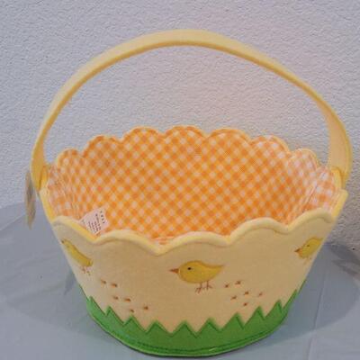 Lot 347: New Hallmark Felt Easter Basket, Animated Bunny, Sprout Talking Bug, Bubble and Activity Pads