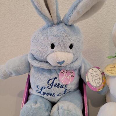 Lot 350: New Animated Hallmark Bunny and Animated Jesus Loves Me Bunny
