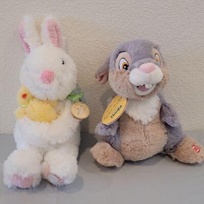 Lot 351: New Animated Hallmark Bunny and Animated Thumper 