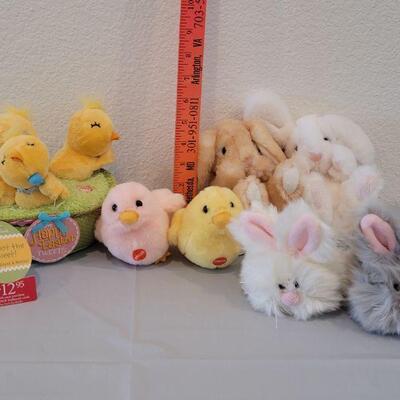 Lot 352: New Animated Hallmark Singing Chicks, (2) Musical Bunnies, (2) Bunny Plush Balls and (2) Douglas Bunnies 
