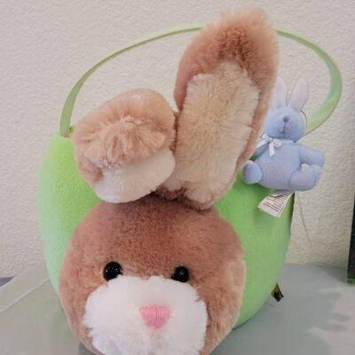 Lot 354: New Build a Bear Easter Bucket, Praying Bunny, Activity Pad and Chalkboard Placemat 