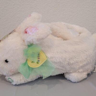 Lot 356: (2) Hallmark Bunnies and (2) Animated Chicks