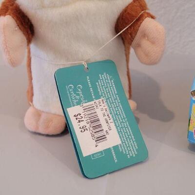 Lot 357: New Animated Hip Hoppin' Bunny and Speak & Repeat Hamster 