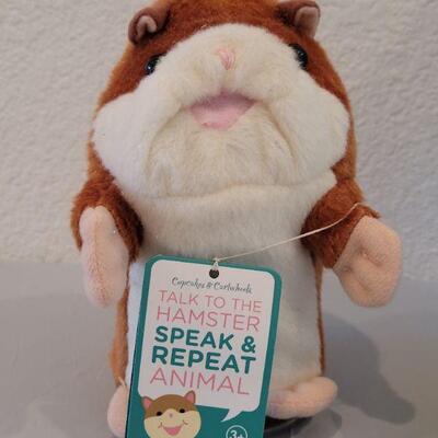 Lot 357: New Animated Hip Hoppin' Bunny and Speak & Repeat Hamster 