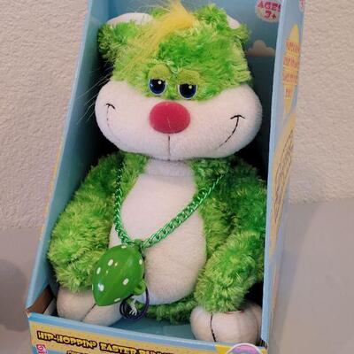 Lot 357: New Animated Hip Hoppin' Bunny and Speak & Repeat Hamster 