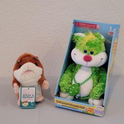Lot 357: New Animated Hip Hoppin' Bunny and Speak & Repeat Hamster 