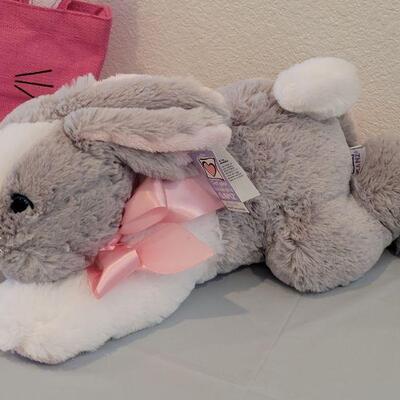 Lot 362: New Bunny Purse Bag, Handsoap Lollipop, Lip Balm and Ganz Bunny