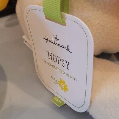 Lot 370: New Peeps Easter Bucket, Chalkboard Placemat, Activity Pad, YoYo, Sculpt n Soap, Bubbles, Flutterfly Snoopy and Hallmark Knit Bunny
