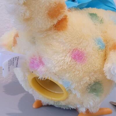 Lot 374: Hallmark Egg Dropping Hen with Extra Eggs