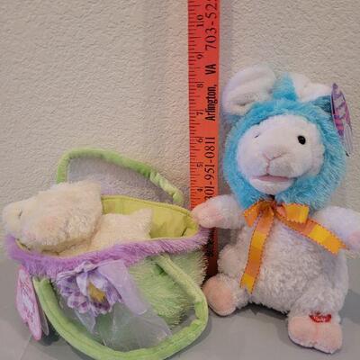 Lot 376: New Animated Lamb "Bunny" and Plush Lamb in a Purse