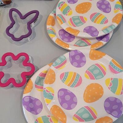 Lot 378: New Disposable Tablecloths and Plates, Cookie Cutters, Edible Grass 