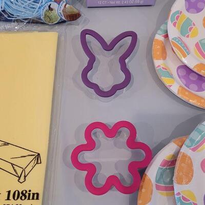 Lot 378: New Disposable Tablecloths and Plates, Cookie Cutters, Edible Grass 