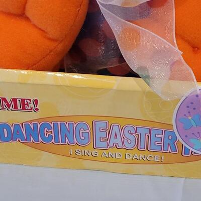 Lot 382: Animated Chick and Bear "Bunny"