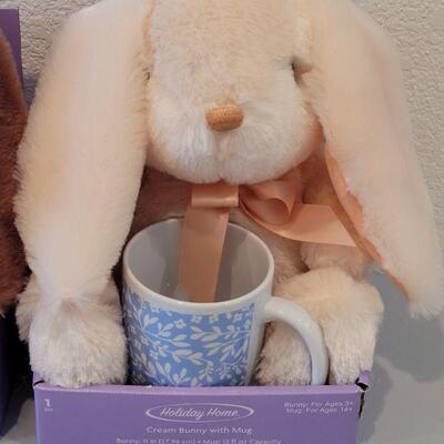 Lot 388: (2) New Bunnies with Mugs