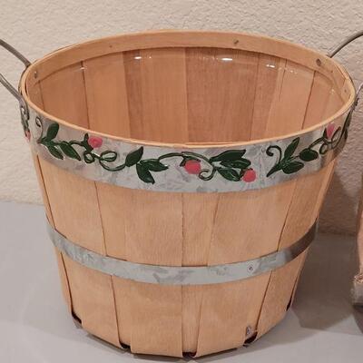 Lot 396: (2) New Spring Buckets and Yankee Candle Potpourri 