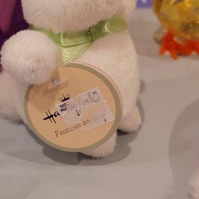 Lot 402: New Easter Basket filled with Goodies 