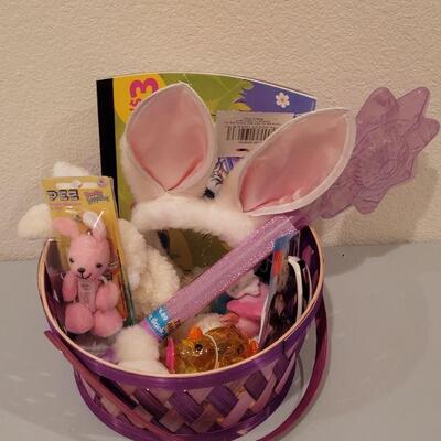 Lot 402: New Easter Basket filled with Goodies 