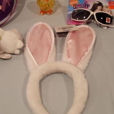 Lot 402: New Easter Basket filled with Goodies 