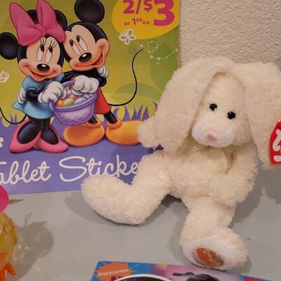 Lot 402: New Easter Basket filled with Goodies 