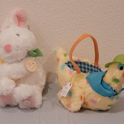 Lot 408: New Animated Hallmark Bunny and Hallmark Hen Basket 