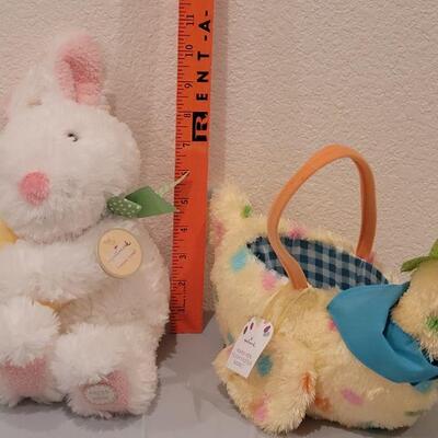 Lot 408: New Animated Hallmark Bunny and Hallmark Hen Basket 