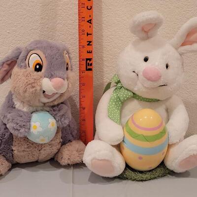 Lot 410: New Easter Thumper and Hallmark Animated Bunny