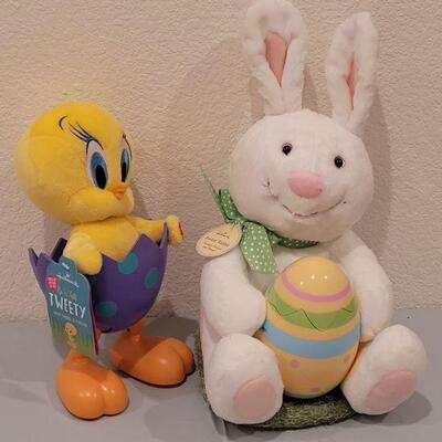 Lot 415: New Hallmark Animated Tweety Bird and Animated Hallmark Bunny