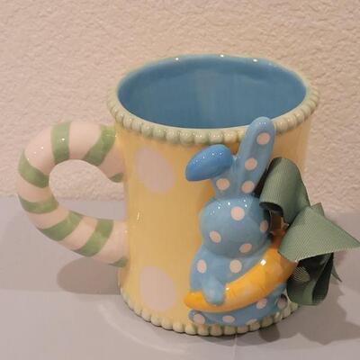 Lot 422: New Large Hallmark Easter Bunny & Chick Mugs with Matching Bunny Spreader and Plate