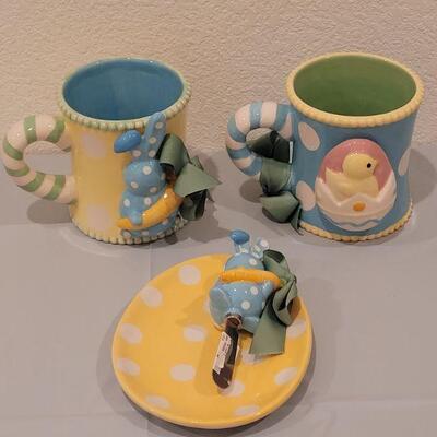 Lot 422: New Large Hallmark Easter Bunny & Chick Mugs with Matching Bunny Spreader and Plate