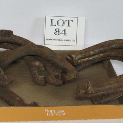 6 Large Old Horse Shoes Top Ringer