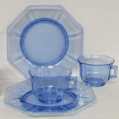 Beautiful Blue Opalescent Glass 2 Lunch Plates, 2 Cups Unsigned Imperial Glass