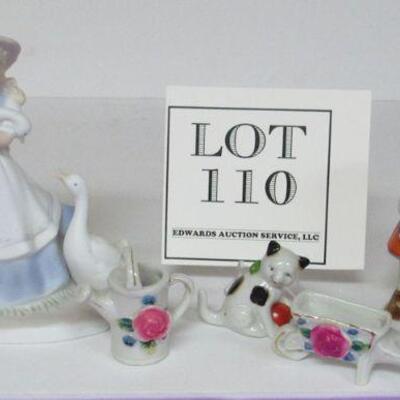Lot of 5 Vintage Figurines