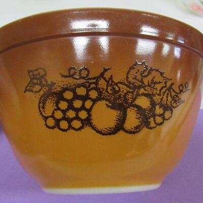 Pyrex Old Orchard Mixing Bowl, Fire King Dogwood Mixing Bowl, Green Crackle Glass Pitcher