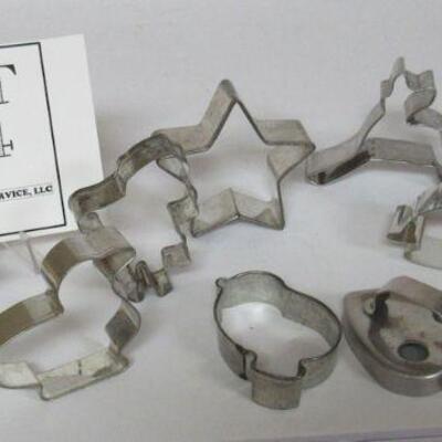 Lot of Nice Shaped Cookie Cutters