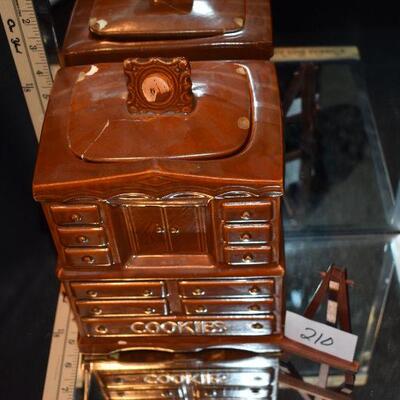 McCoy Early American Cookie Chest 