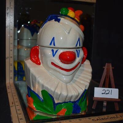 McCoy 1943 Clown Bust Cookie Jar 