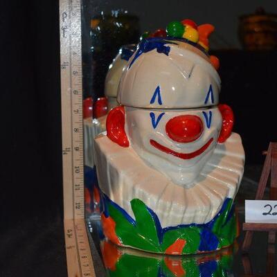 McCoy 1943 Clown Bust Cookie Jar 