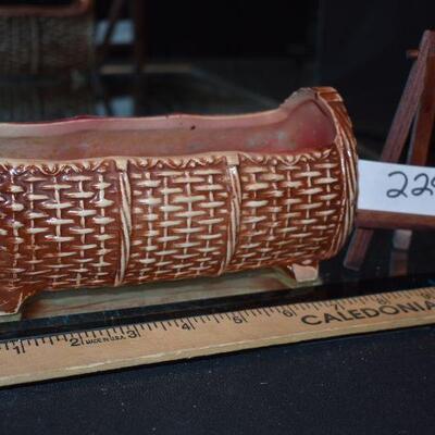 McCoy Basket Weave Planter Market 