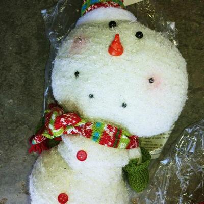 New in Pkgs - Christmas Critters - 14 pieces