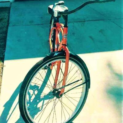 Huffy Millenial 29er Bicycle like New 29" manual brakes