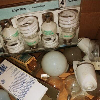 Lot of Assorted working and new light bulbs