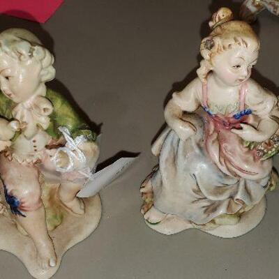 2 Victorian Colonial Figurines 4 1/4" Tall - Item #304