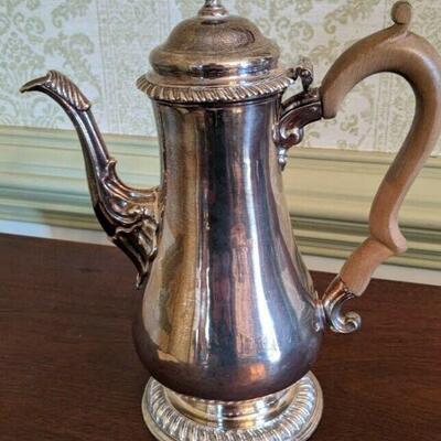 18th c. Sterling Silver Coffee / Tea Pot by Thomas Whipman & Charles Wright London 1761 Hallmarked SHIPPING AVAILABLE