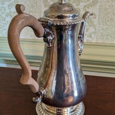 18th c. Sterling Silver Coffee / Tea Pot by Thomas Whipman & Charles Wright London 1761 Hallmarked SHIPPING AVAILABLE