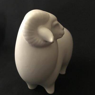 Lot 3:  Ceramic Hitsuji Okimono w/Box
